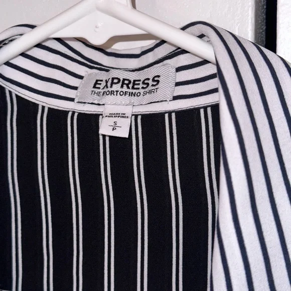 Express Black and White Asymmetrical Button Down Shirt. Size SP - Picture 5 of 8